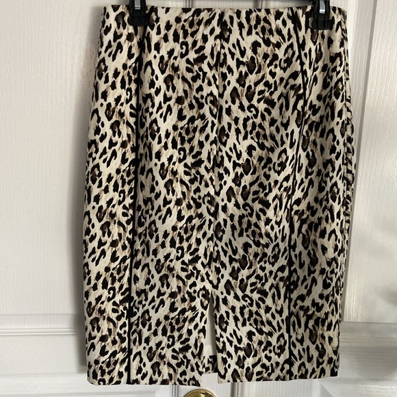 White House Black Market Leopard Print Pencil Skirt - Picture 4 of 16